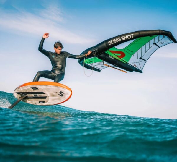 Slingshot flow frontvinge